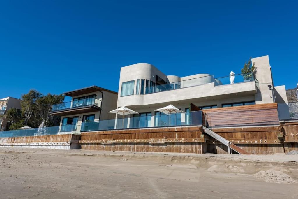Malibu Sand Carbon Beach Suites Екстер'єр фото
