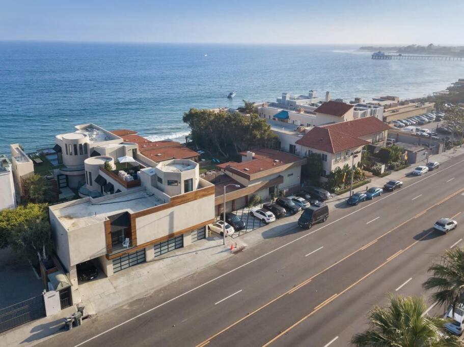 Malibu Sand Carbon Beach Suites Екстер'єр фото