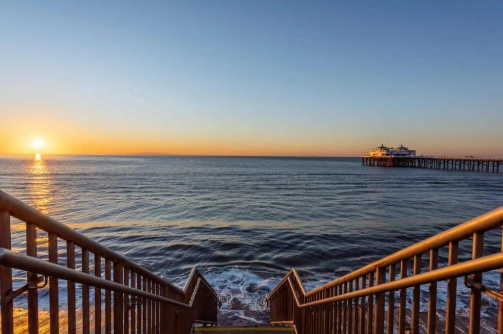 Malibu Sand Carbon Beach Suites Екстер'єр фото