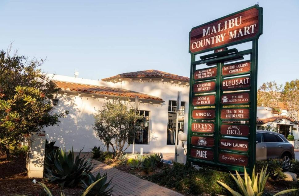 Malibu Sand Carbon Beach Suites Екстер'єр фото