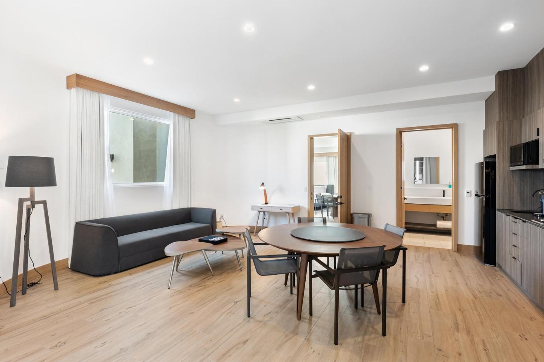Malibu Sand Carbon Beach Suites Екстер'єр фото