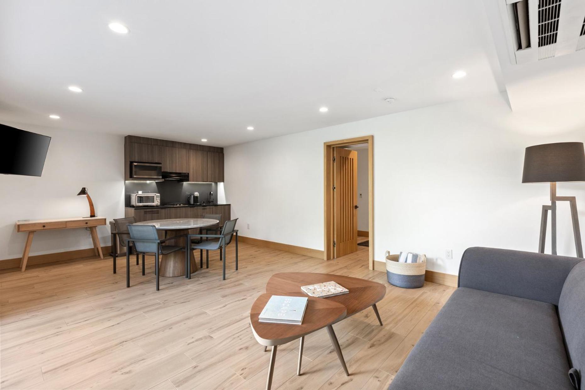 Malibu Sand Carbon Beach Suites Екстер'єр фото