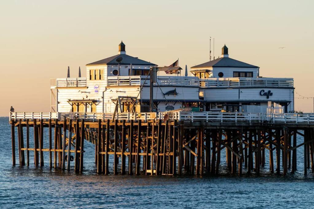 Malibu Sand Carbon Beach Suites Екстер'єр фото