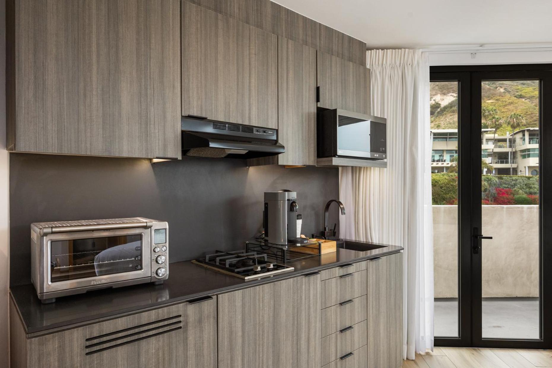 Malibu Sand Carbon Beach Suites Екстер'єр фото